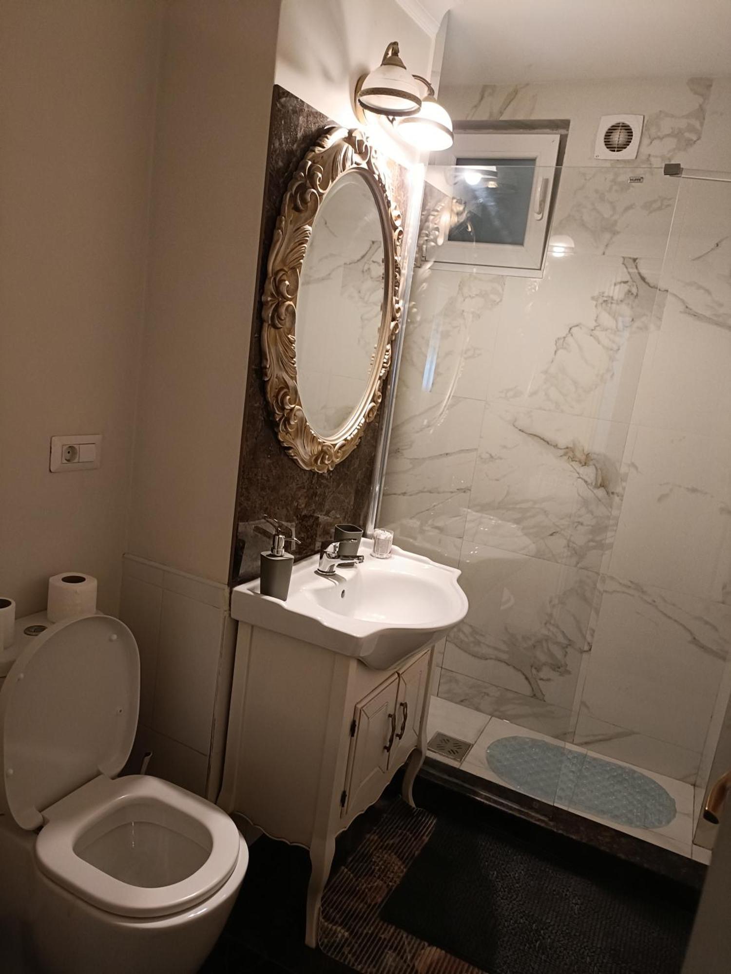 Residence Manu Targu Neamt Ngoại thất bức ảnh