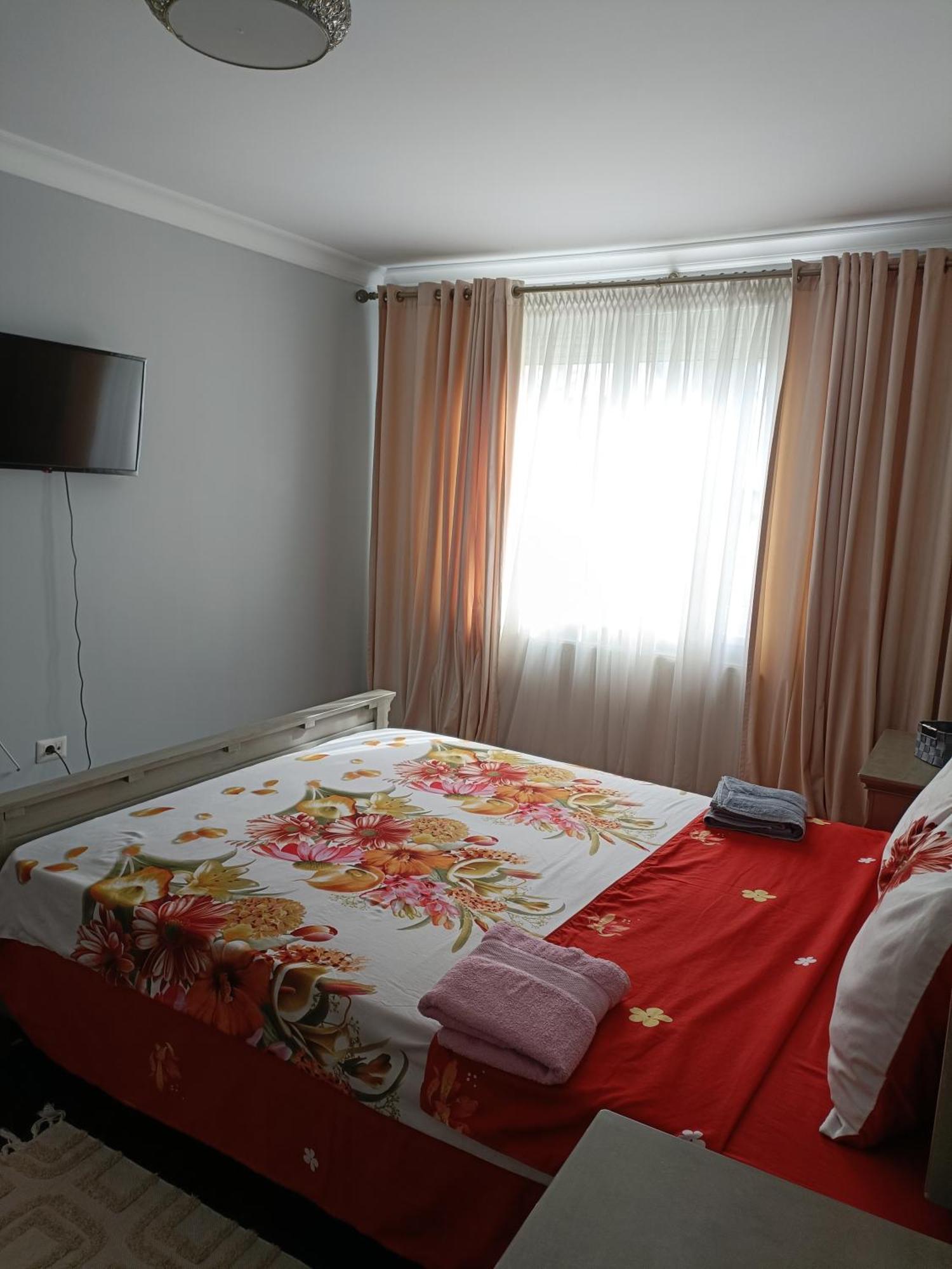 Residence Manu Targu Neamt Ngoại thất bức ảnh